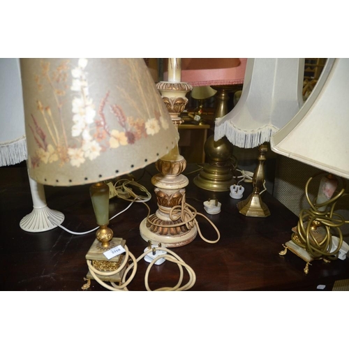 2310 - Assorted Lamps & Shades.