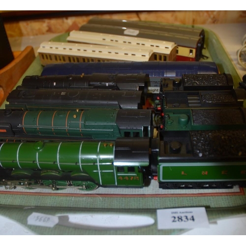 2834 - Tray - OO Locomotives, Tenders & Carriages.