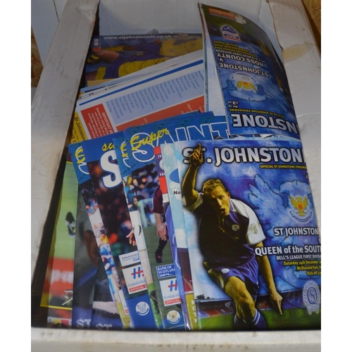 2864 - Box of Assorted Football Programmes