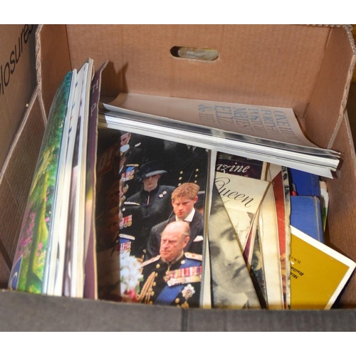 2894 - Box of Books & Magazines on the Queen & Royalty