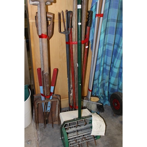 1 - Large Quantity of Garden Tools