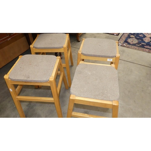 3097 - 4 Vintage Kitchen Stool's