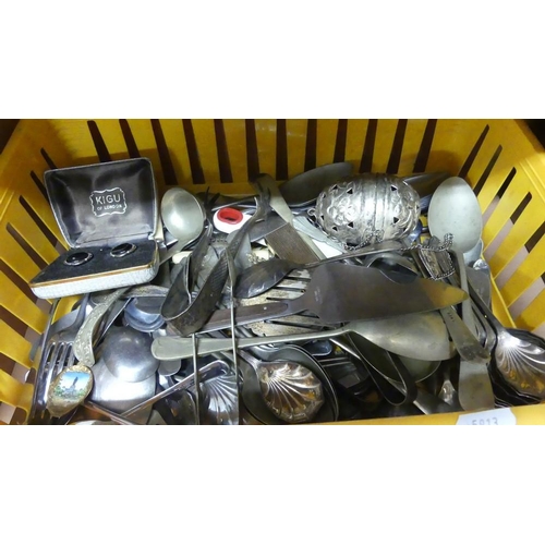 1136 - Box - Silver Plate & Other Cutlery.