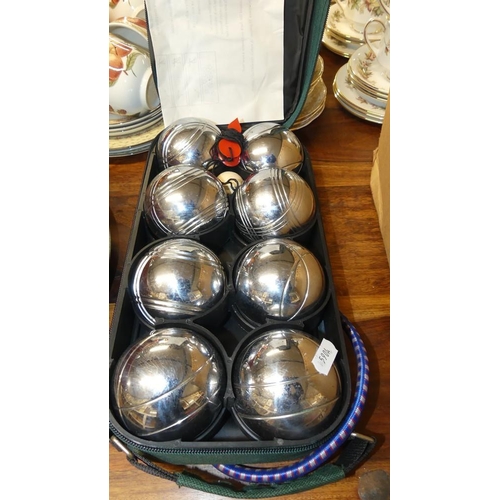 369 - Set Of Carpet Bowls