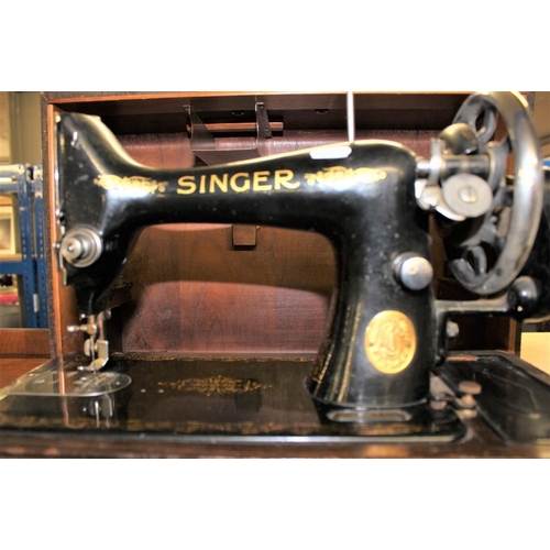 475 - Singer Sewing Machine