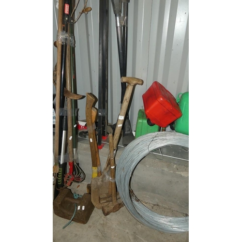 76 - Fencing Wire, 56 Pound Weight, 3 Petrol Cans, Roof Bars & Assorted Garden Tools