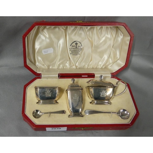 2030 - Birmingham Silver Condiment Set in Fitted Case, maker S LD, approx 4.2oz troy.