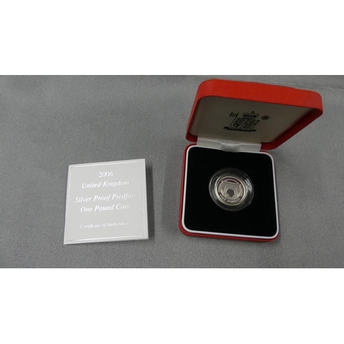 2057 - Cased 2006 United Kingdom Silver proof Piedfort £1 Coin.