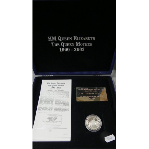 2070 - Cased of Guernsey 100th Birthday of the Queen Mother - £5.00 925 silver coin plus 12 other silver co... 