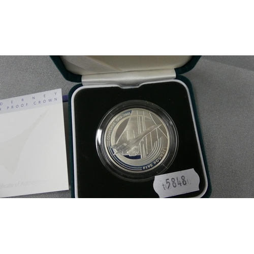 2080 - Cased 925 Silver Concorde 1969-2003 £5 Proof Coin.