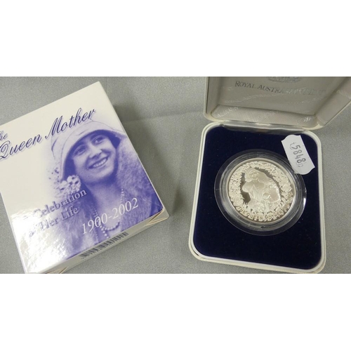 2082 - Cased Fine Silver Australian Mint Queen Mother $5 Coin.