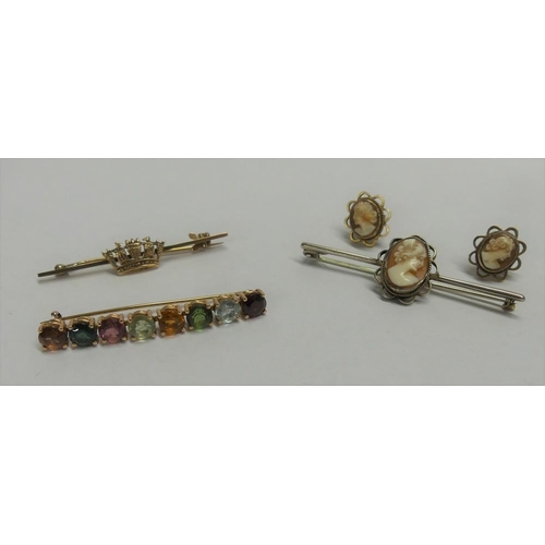 2162 - Gold Gem Bar Brooch, 9ct Gold Crown Bar Brooch & Silver Brooch & Earrings.