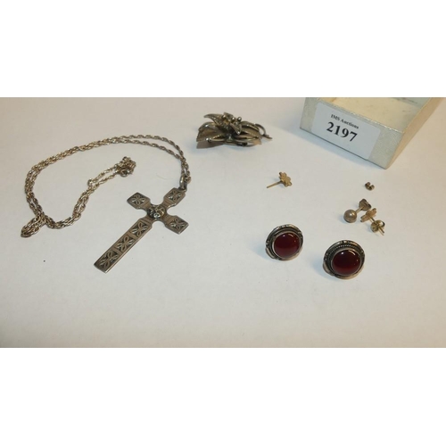 2197 - Lot Silver Jewellery, Celtic Cross etc