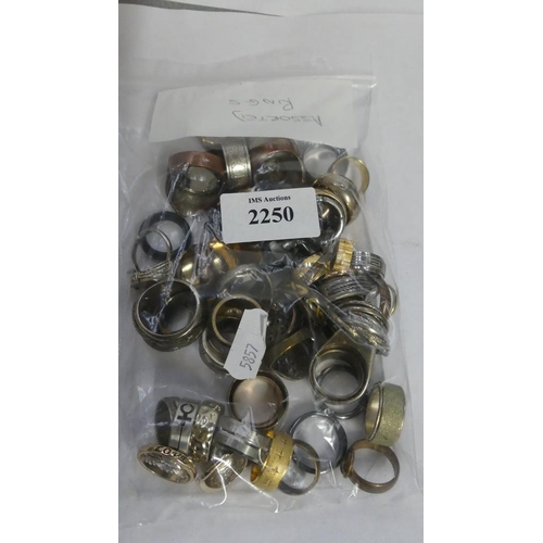 2250 - Bag of Assorted Rings.