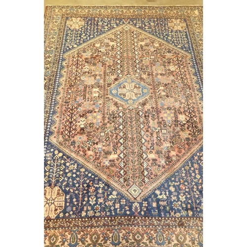 2278 - Persian Design Eastern Wool Rug, approx 210 x 153cm.