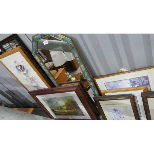 3064 - Assorted Mirrors & Prints