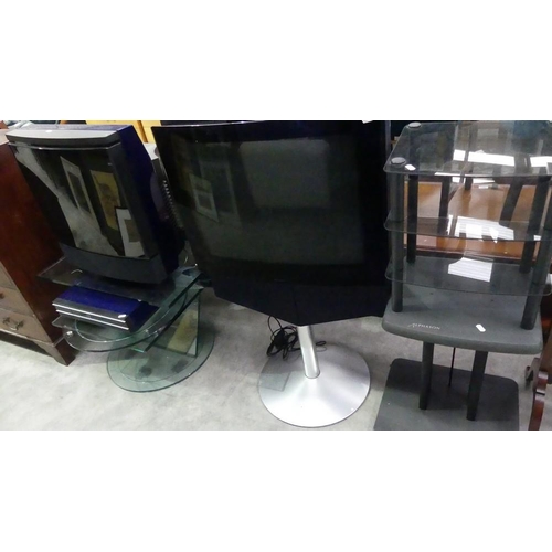 3082 - 2 Bang & Olufsen Televisions & Stereo Stand