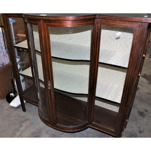 3286 - Mahogany Bow Front China Cabinet