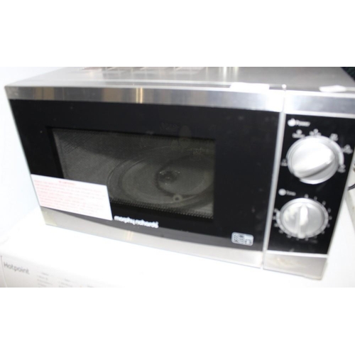 3389 - Morphy Richards Microwave.