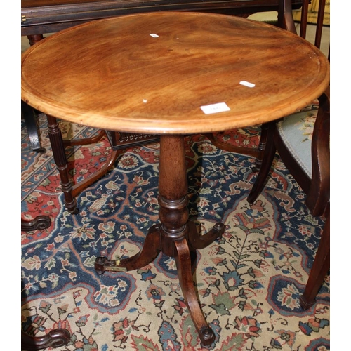 3442 - Victorian Mahogany Pedestal Table