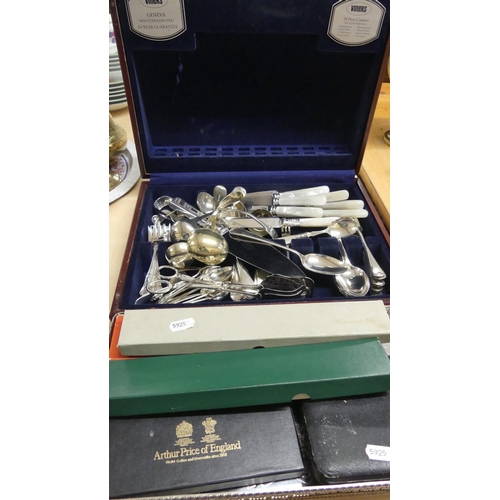 1328 - Part Canteen of Silverplated Cutlery, Silverplated Tray & Assorted Flatware.