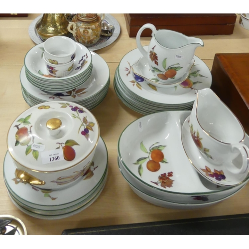 1360 - Assorted Royal Worcester Evesham Pattern Oven to Tableware.