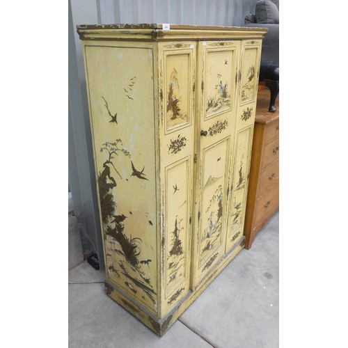 3001 - Chinoiserie Wardrobe