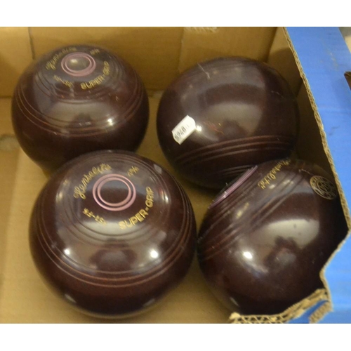 190 - 4 x Henselite Bowling Balls