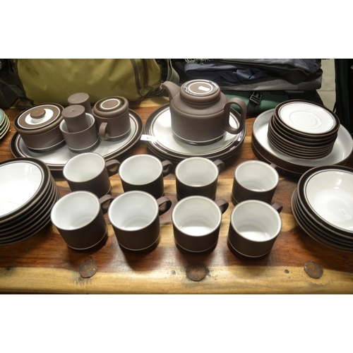 465 - Hornsea Tea & Dinner Set