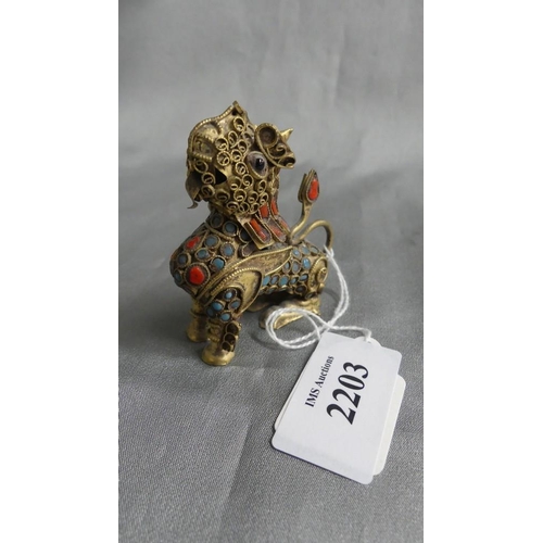 Lot 2203      