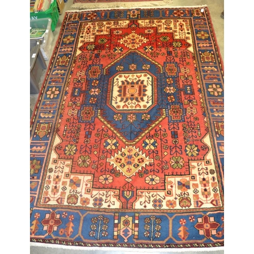 2529 - Modern Eastern Design Fringed & Bordered Wool Rug - 210 x 140cm.