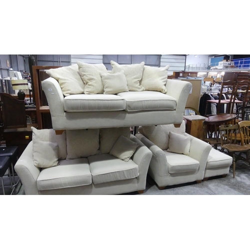 3063 - Fabric Upholstered 3-2-1 Suite.