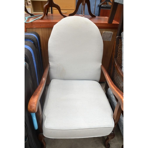 3153 - Queen Anne Leg Elbow Chair