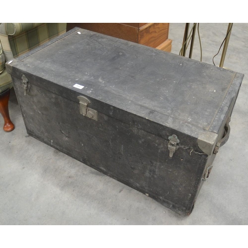 3166 - Vintage Vehicle Trunk