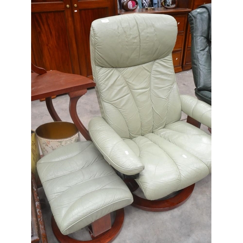 3203 - Stressless Leather Swivel Chair & Stool