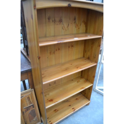 3235 - Pine Bookcase