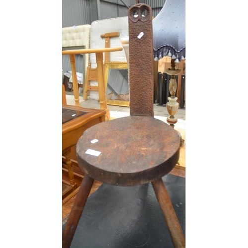 3292 - Antique Spinning Chair