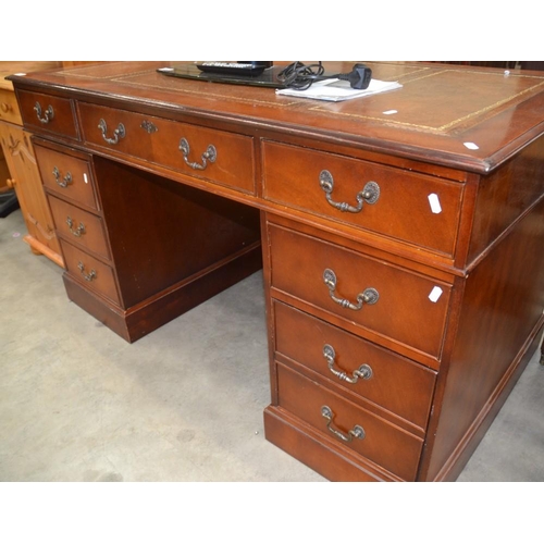 3300 - Mahogany Twin Pedestal Desk With Leather Inset Top