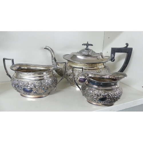 1096 - Vintage 3 Piece Silver Plated Tea Service.