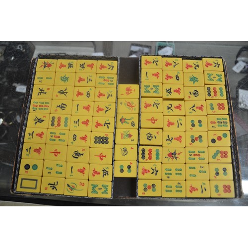 2110 - Vintage Mahjong Set in Leather Case.