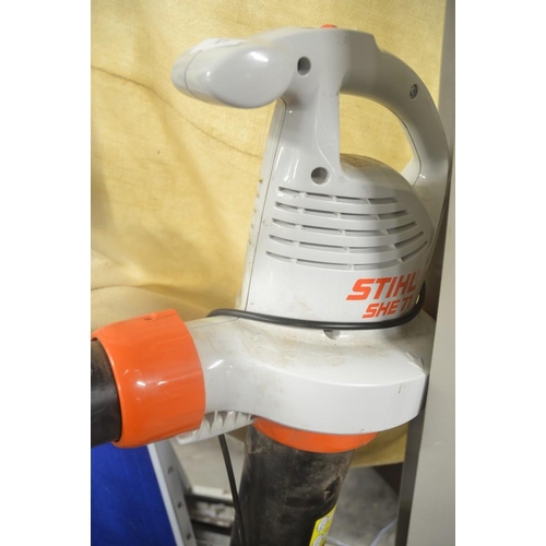 17 - Stihl Garden Vacuum