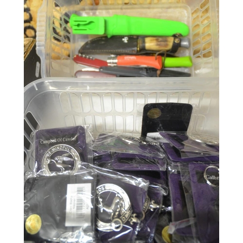 571 - Box - Assorted Knives & Box Assorted Badges