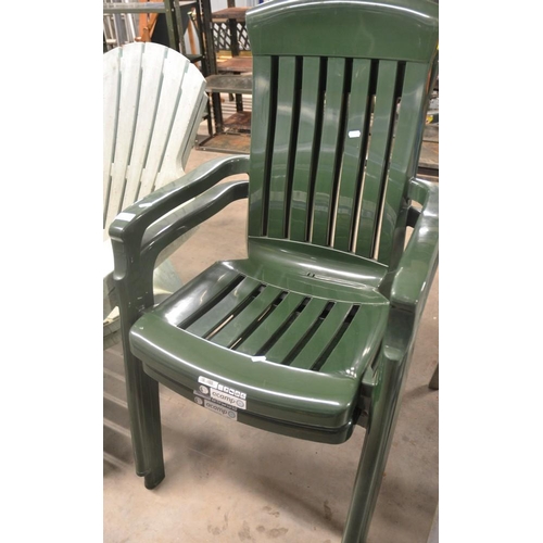 76 - 2 Stacking Garden Chairs