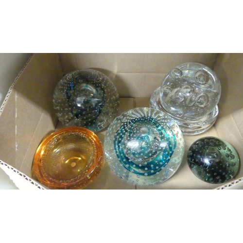 1105 - Box of Vintage Controlled Bubble & Other Paperweights.