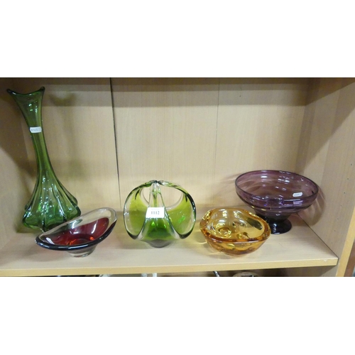 1112 - Assorted Art Glass Vases & Bowls.