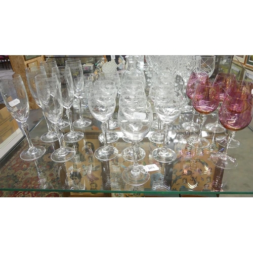 2071 - Assorted Engraved Wine Glasses.