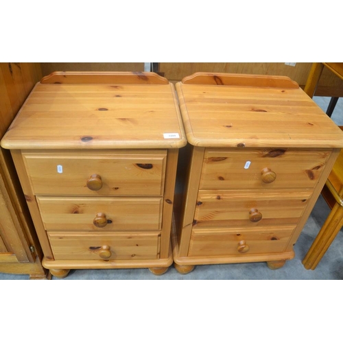 3109 - Pair Of Pine 3 Drawer Bedsides