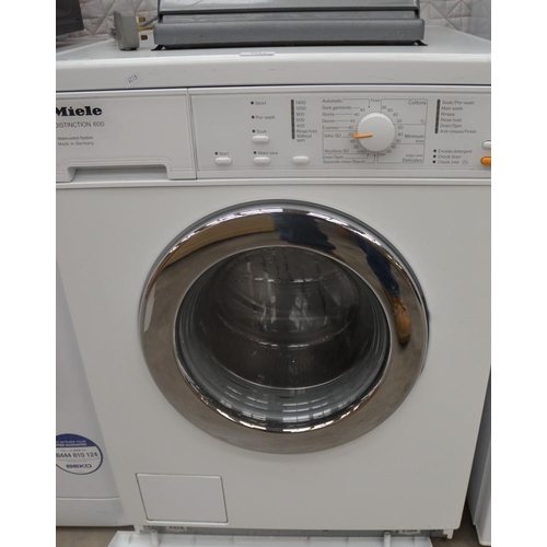 3411 - Miele Washing Machine