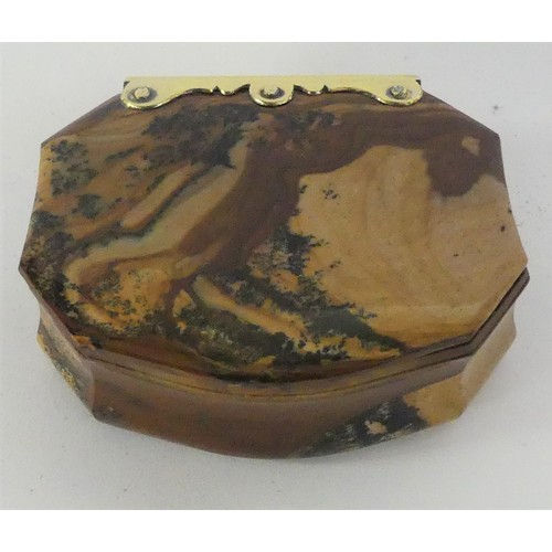 2191 - Antique Serpentine Shaped Polished Agate Snuff Box with Brass Hinge.