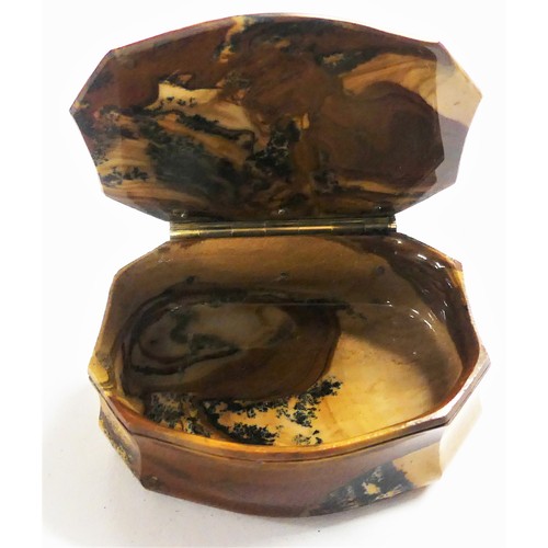 2191 - Antique Serpentine Shaped Polished Agate Snuff Box with Brass Hinge.